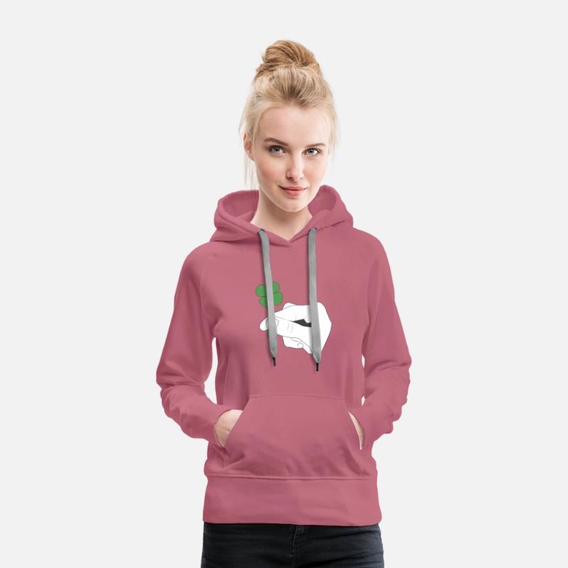 An Attractive Design For a Clover Plant.