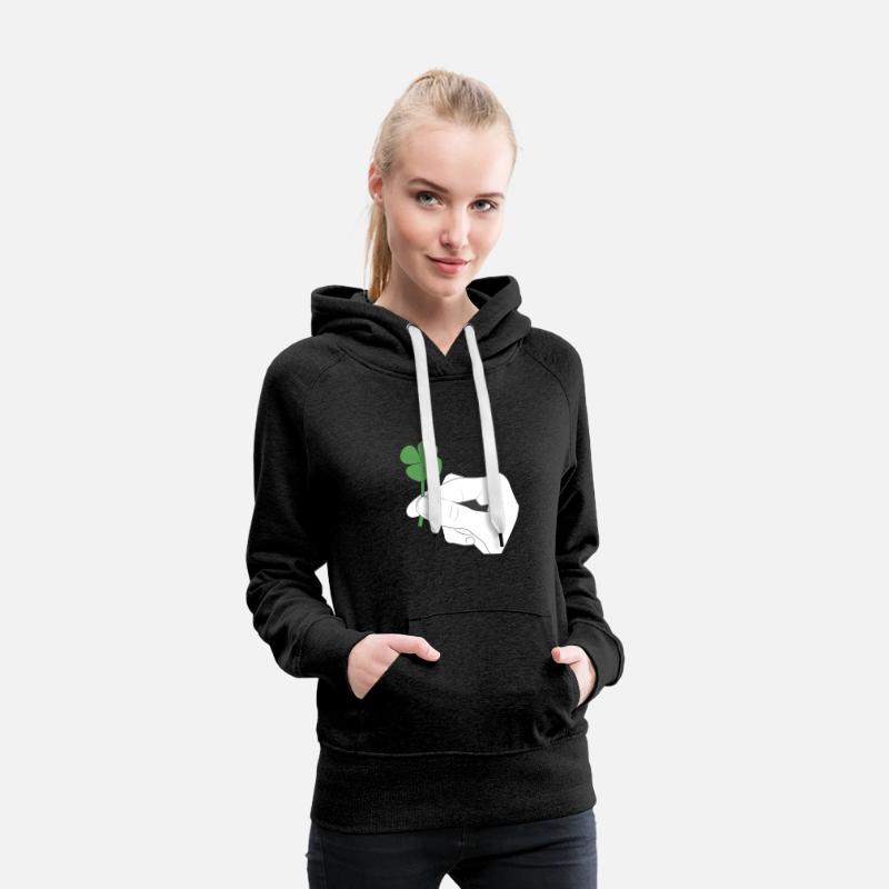 An Attractive Design For a Clover Plant.