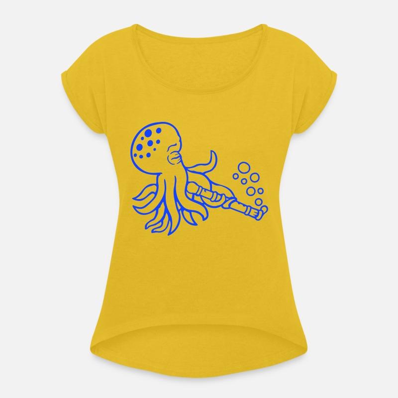 Octopus flute playing music bubbles under water